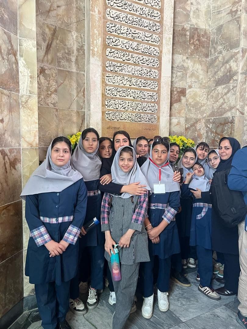 پیش دبستان و دبستان هوشمند مینوی دانش